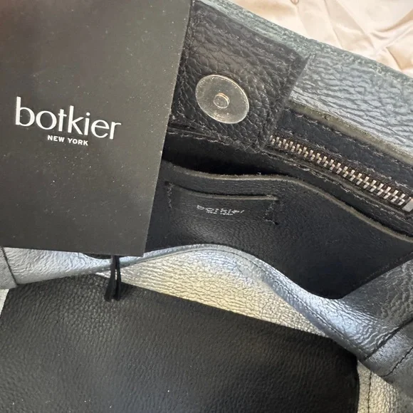 Botkier Black Leather Purse with zipper accents - Picture 3 of 4